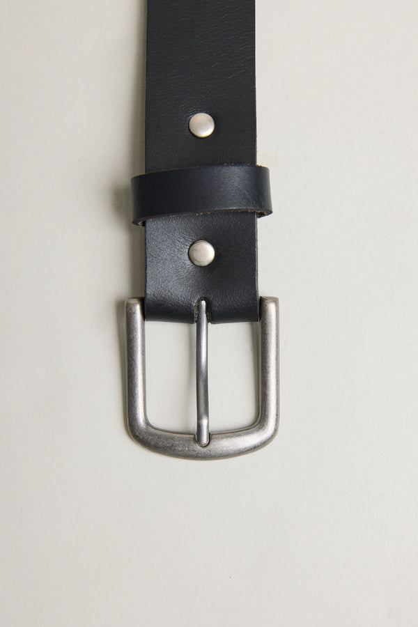 Barkers Acre Leather Belt in black, alternate view