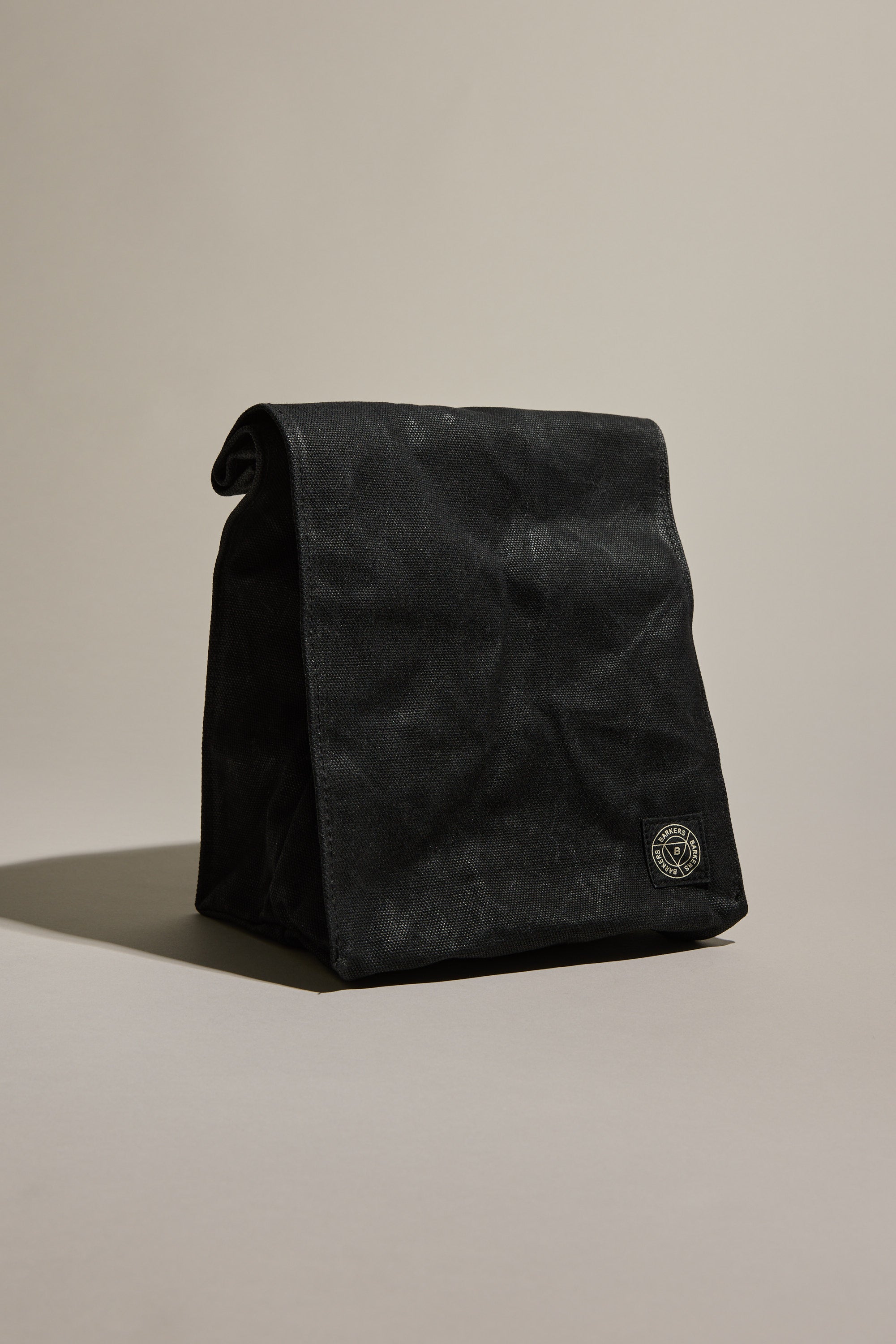 Barkers Waxed Lunch Bag in black