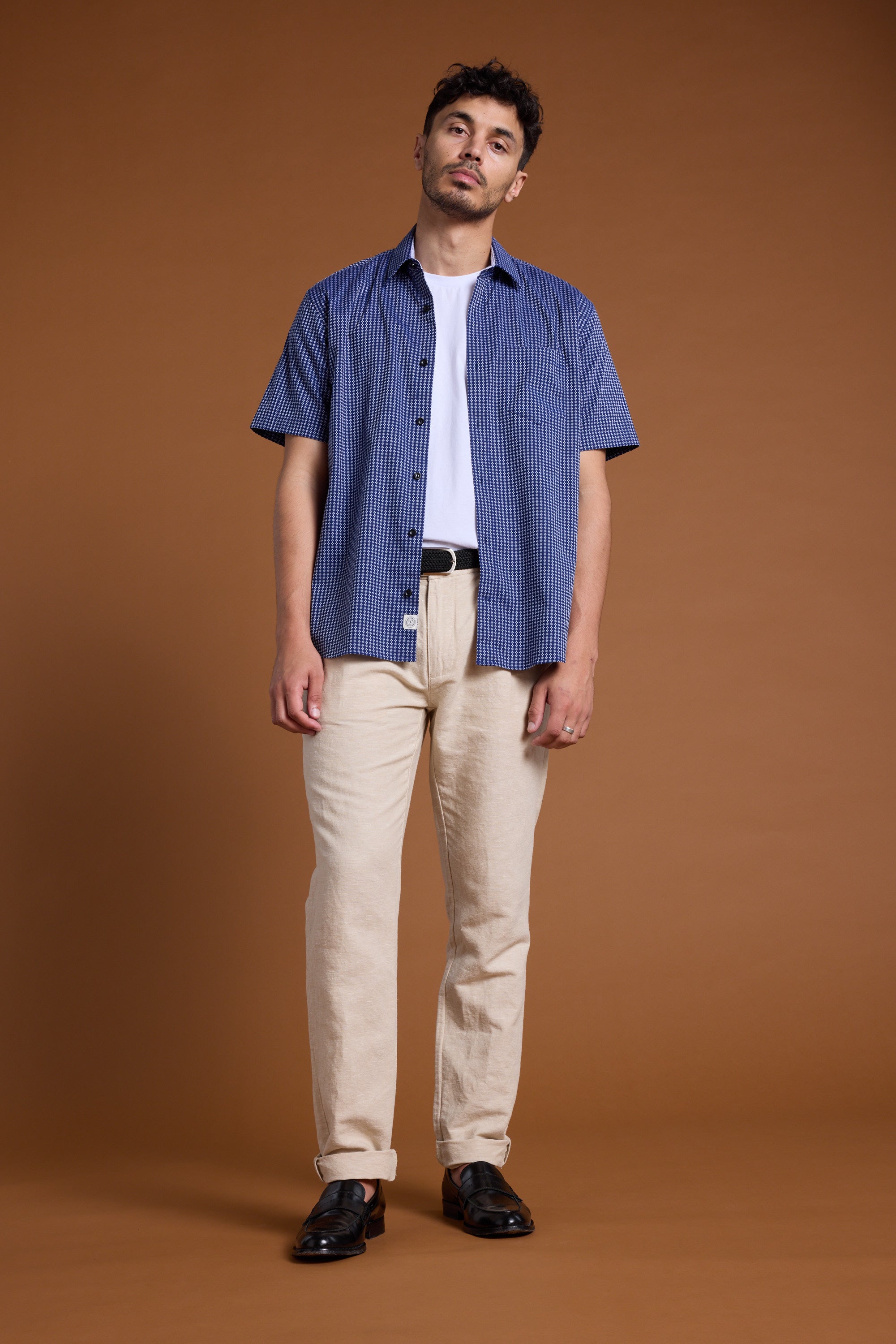 Barkers Ravenwood Shirt in navy, tailored fit