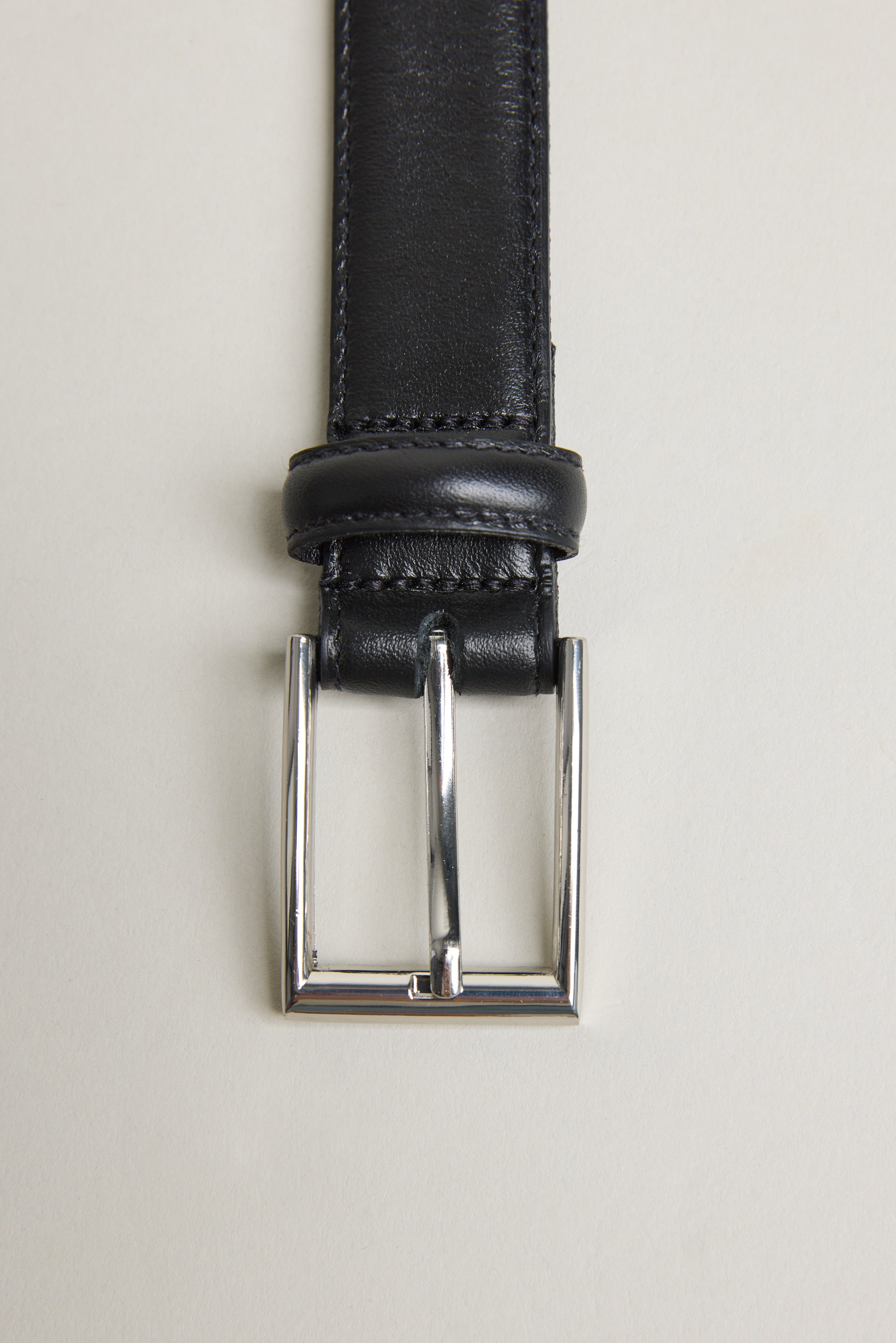 Barkers Galatos Feather Edge Belt in black, alternate view