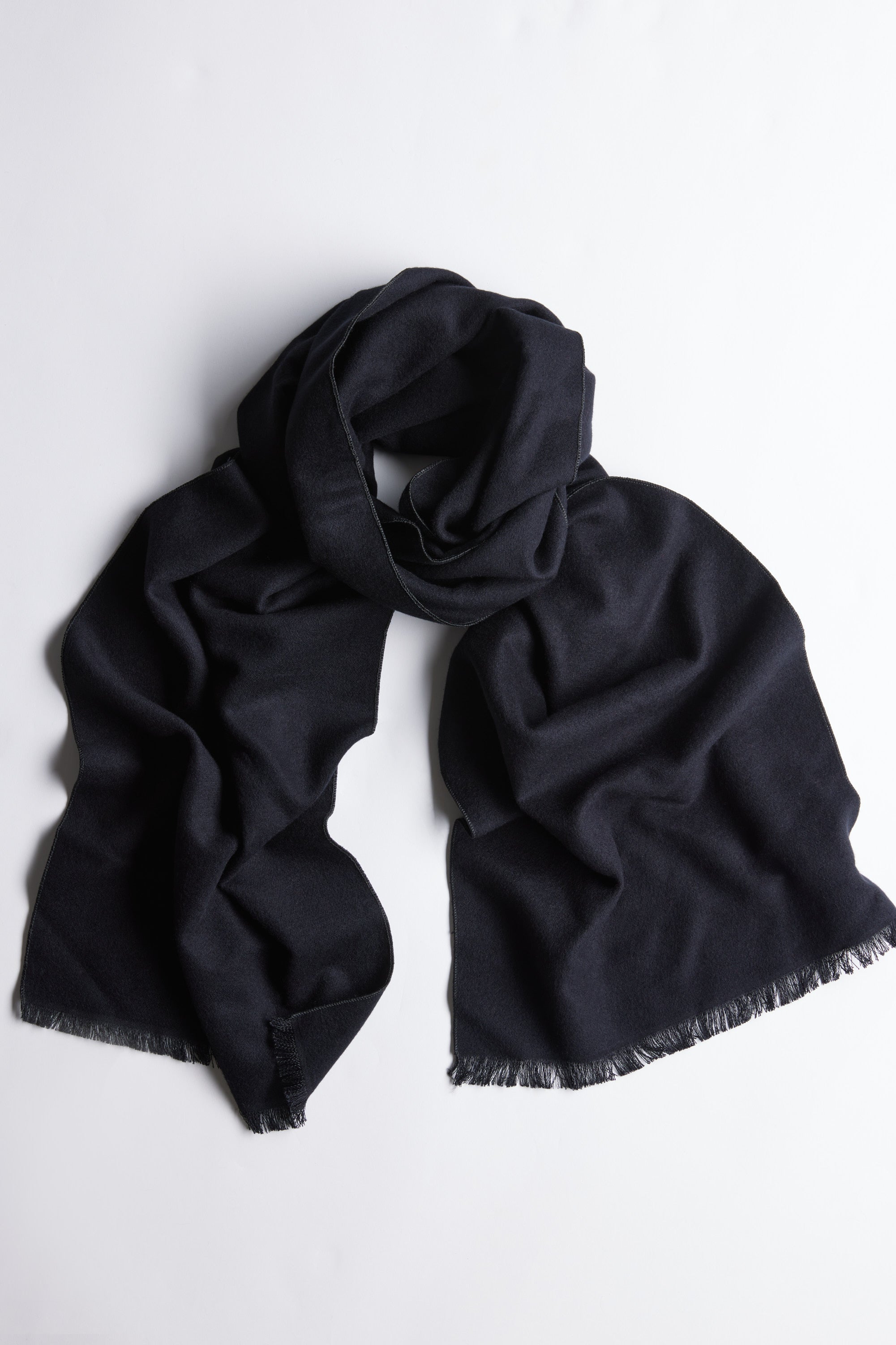 Barkers Harper Scarf in black, alternate view