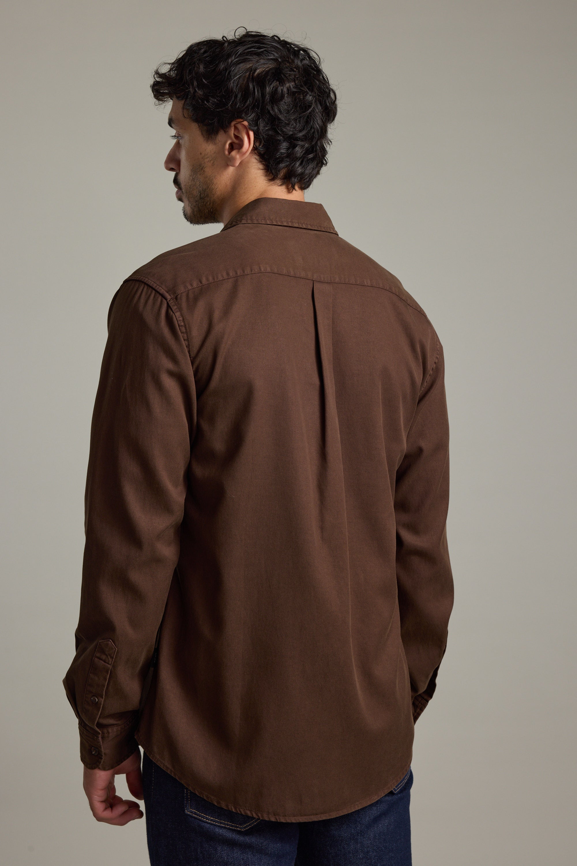 Shop Darden GD Shirt C (CHOCOLATE) | Barkers