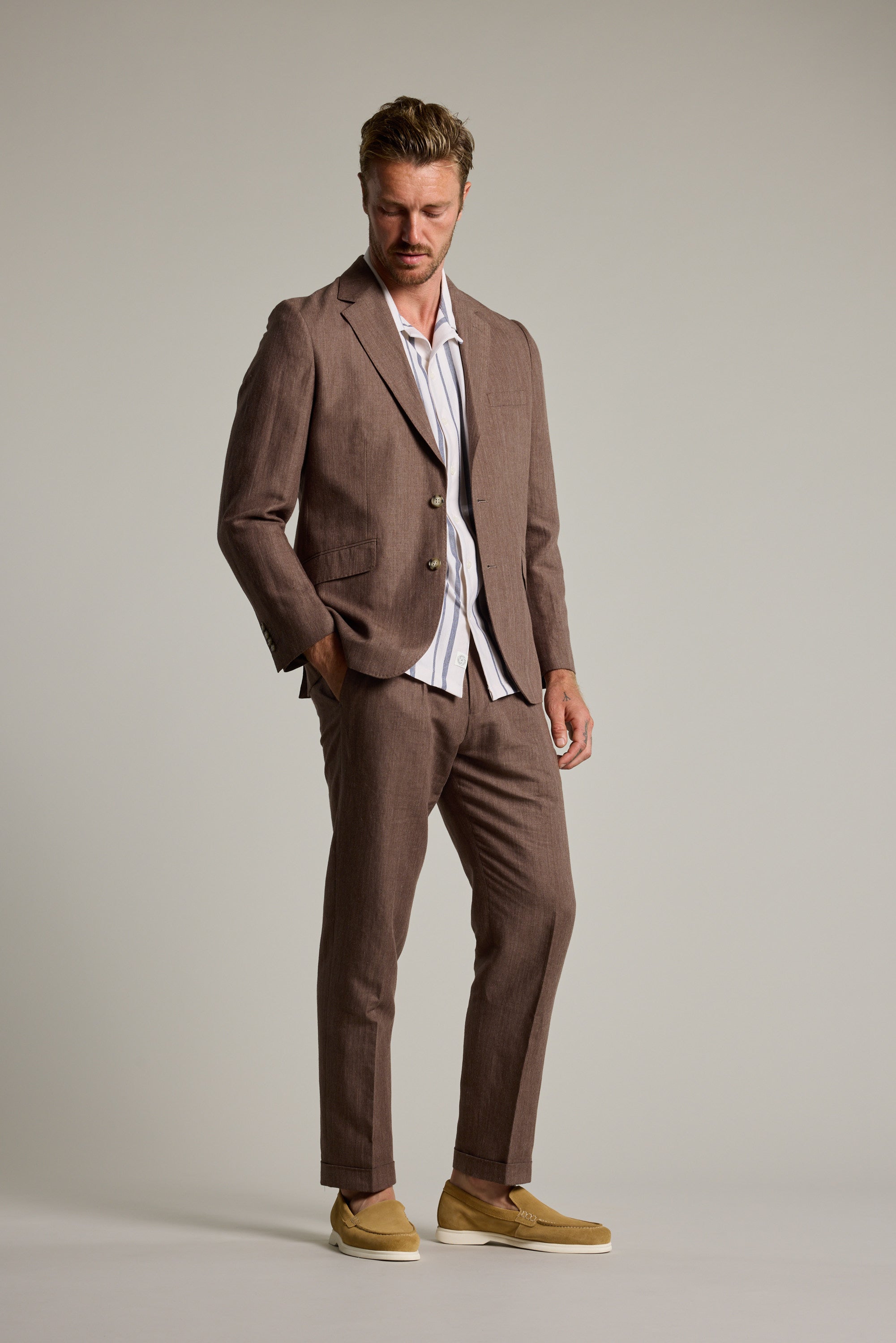 Barkers Hollins Linen Pant in brown, relaxed fit, additional view