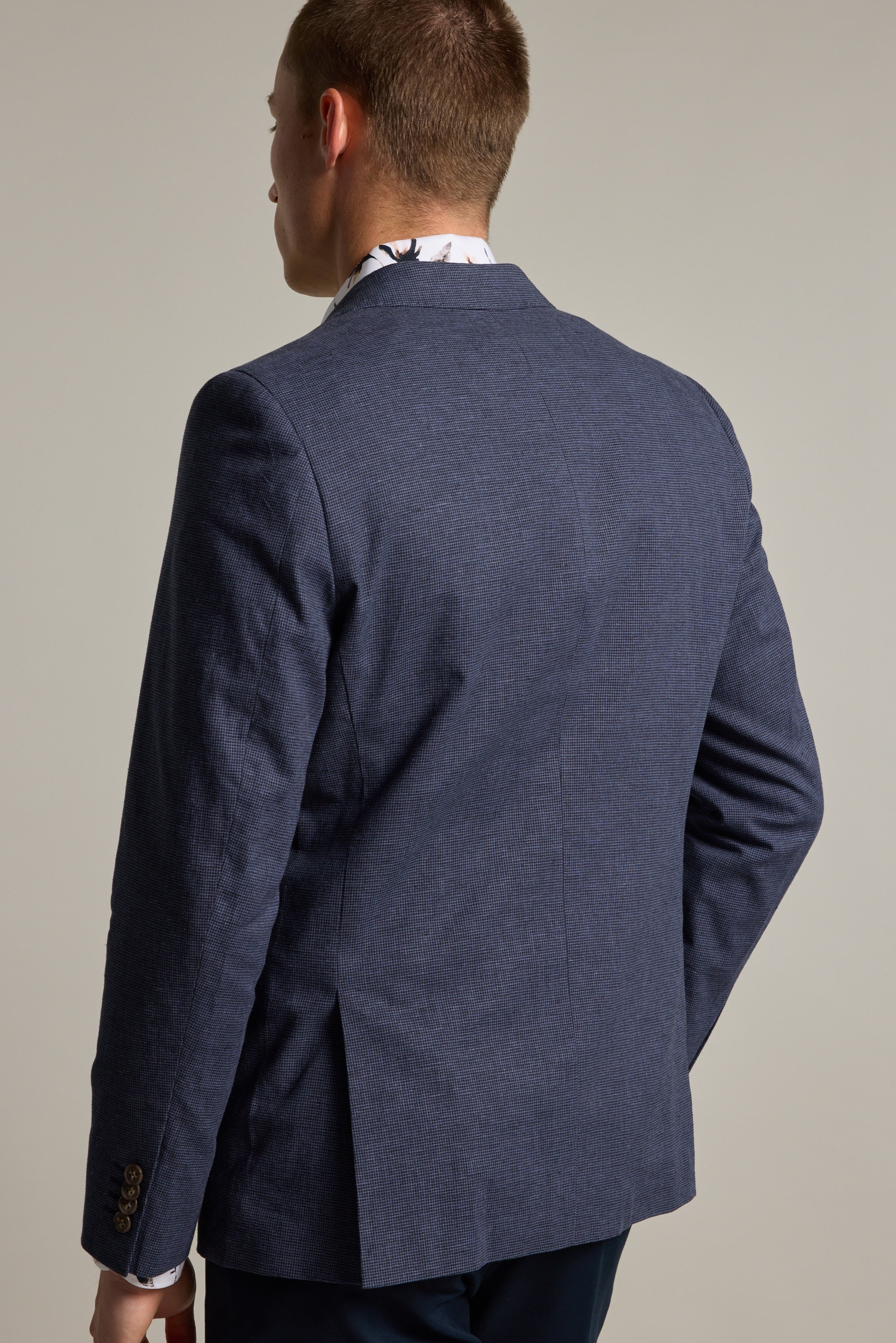 Barkers Ellwood Houndstooth Blazer in navy, additional view