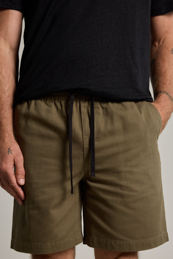 Barkers Hampton Weekend Short in khaki, additional view