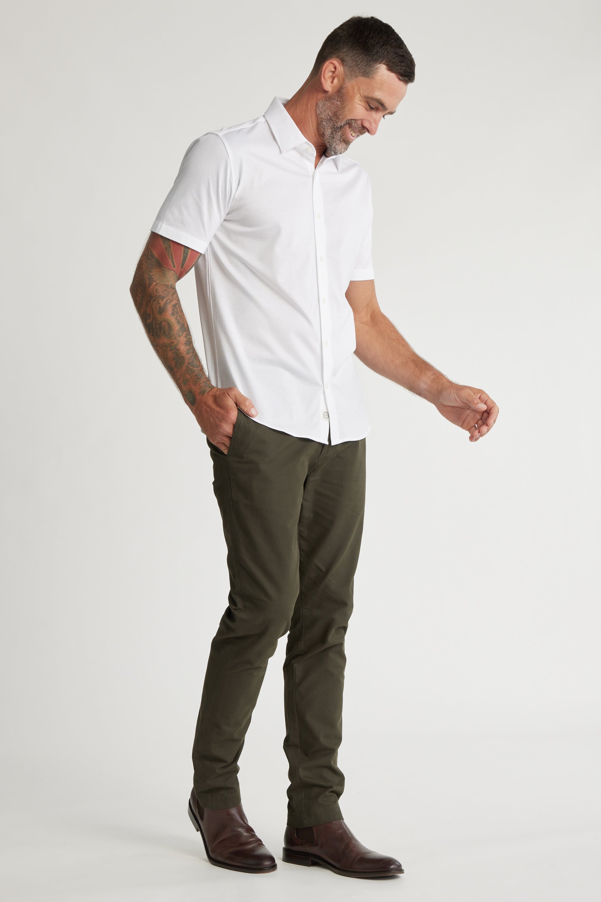Barkers Corbin SS Knit Shirt in white, tailored fit, alternate view