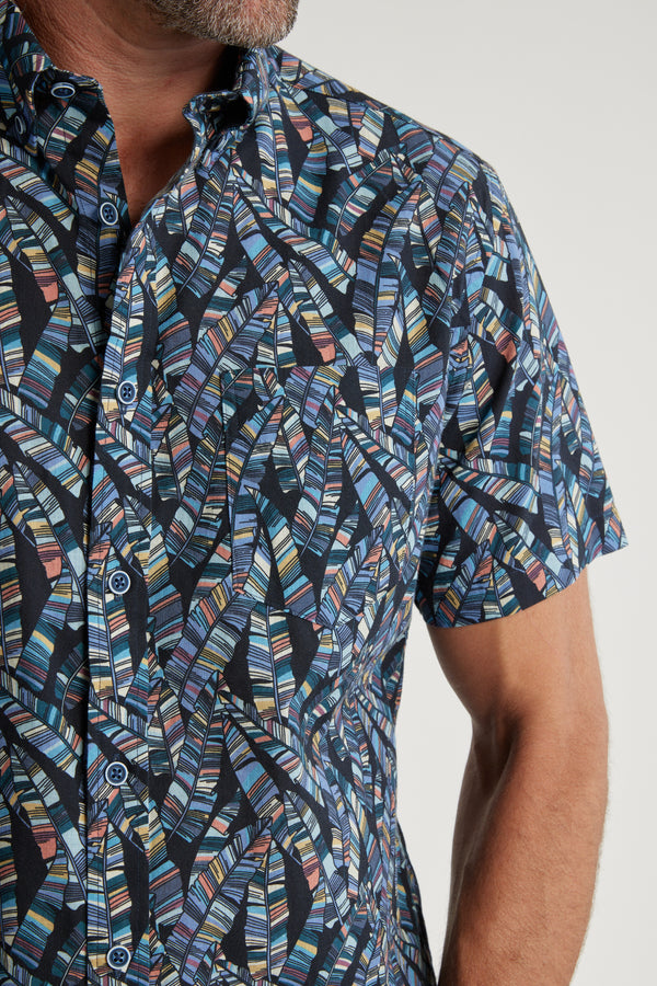 Barkers Longleaf Print Shirt in light blue, tailored fit, additional view