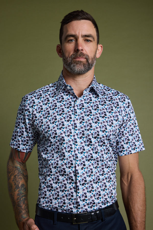 Barkers Halbert Print Shirt in white, tailored fit