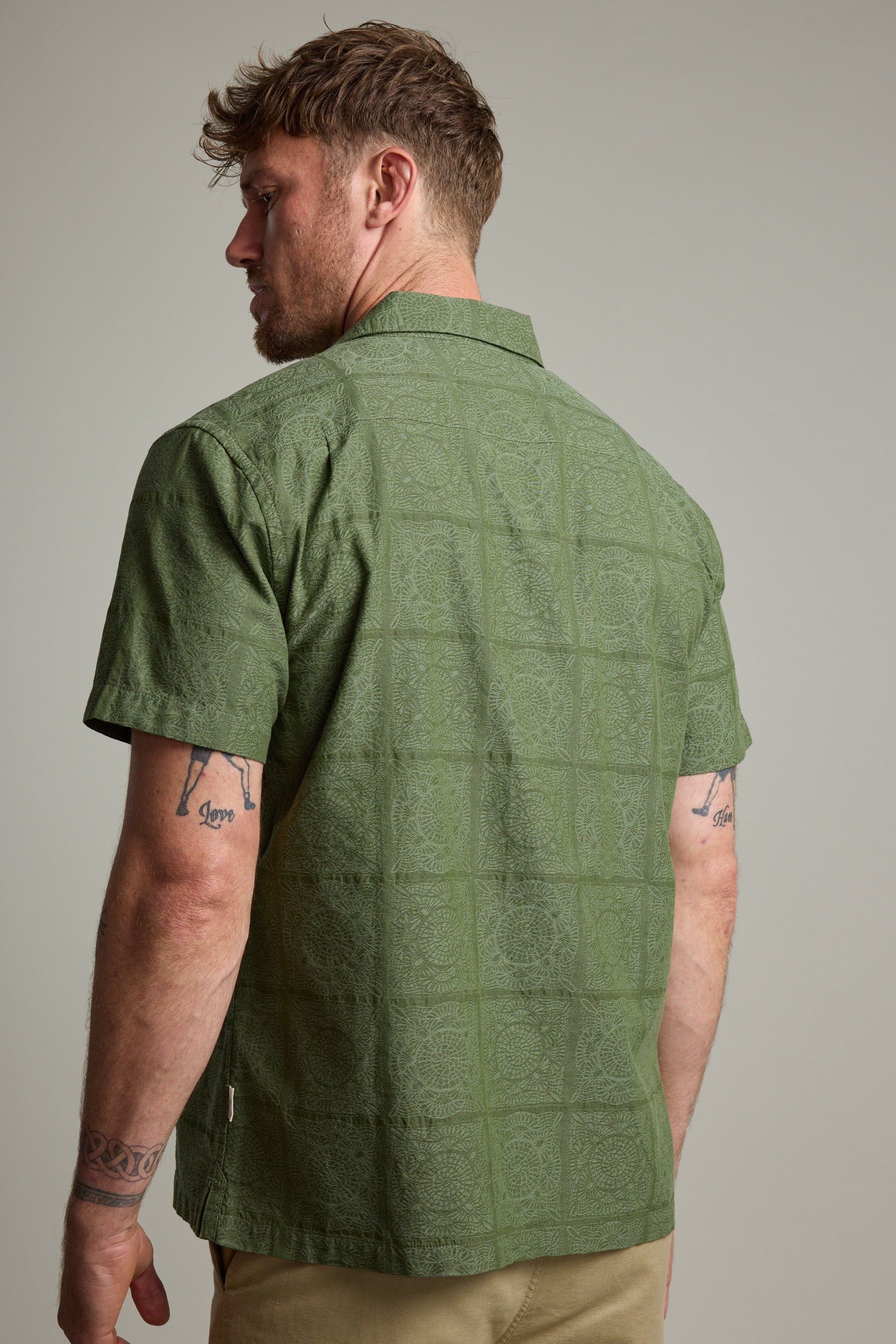Barkers Palmetto Cuban Shirt in green, additional view