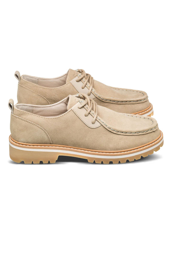 CLAE Morrison in camel, additional view
