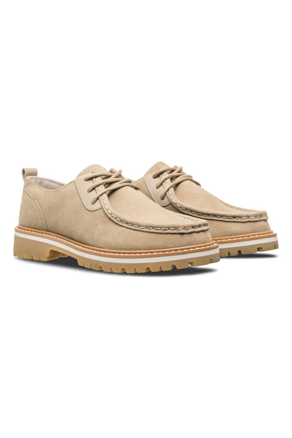 CLAE Morrison in camel, additional view