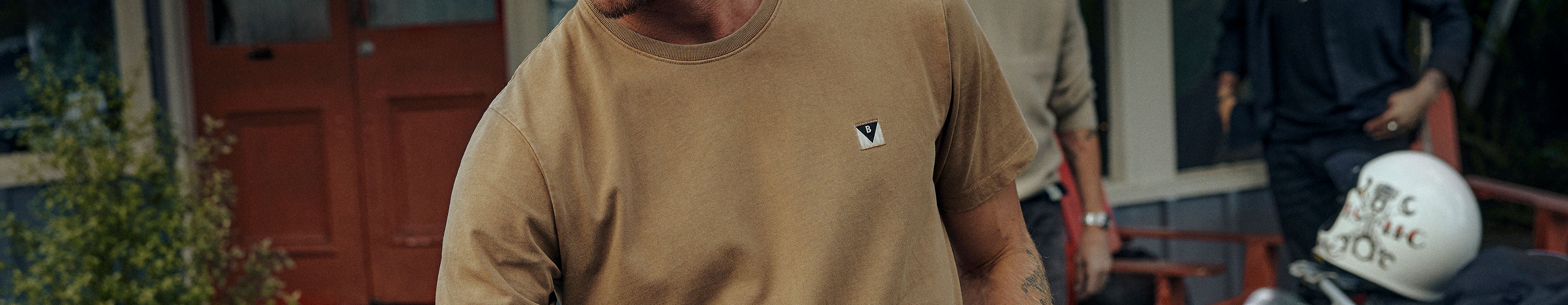barkers-essential-tees-desktop
