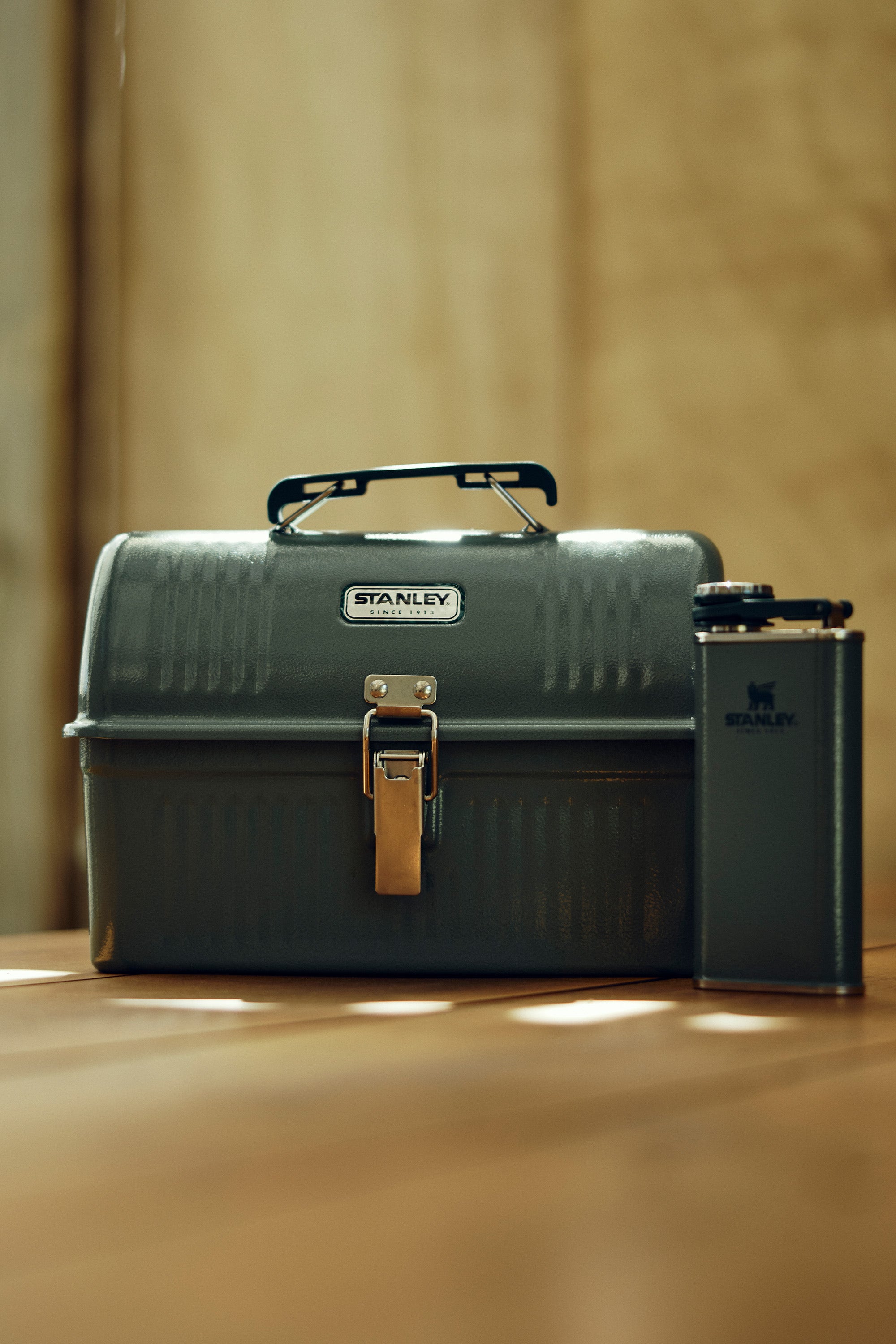 Vintage lunchbox sales
