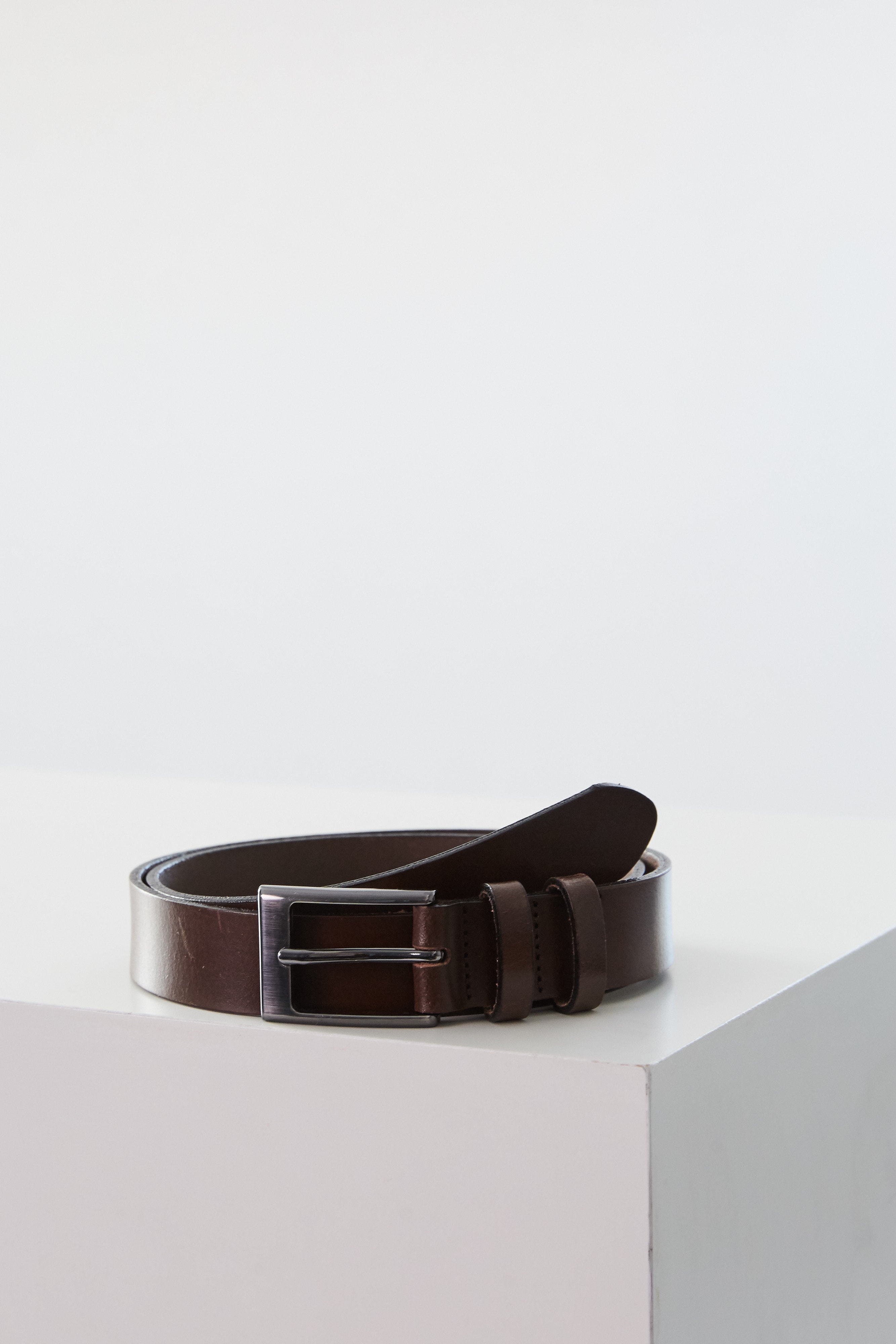 Clarks leather hotsell belts
