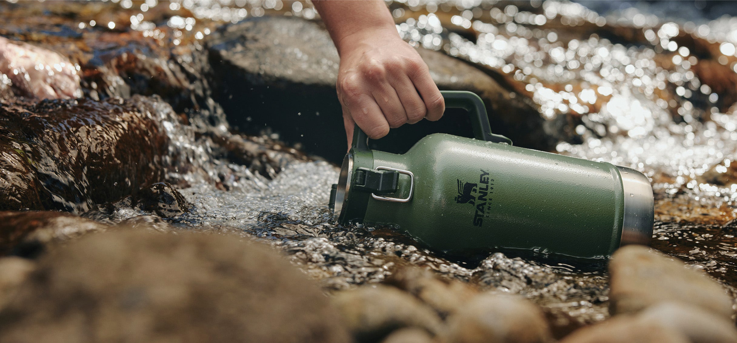 Stanley Brings Iconic 10 Qt. Classic Lunchbox Back